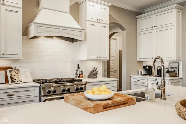 $1,285,000 | 11552 Willow Bend Drive, Zionsville, IN 46077