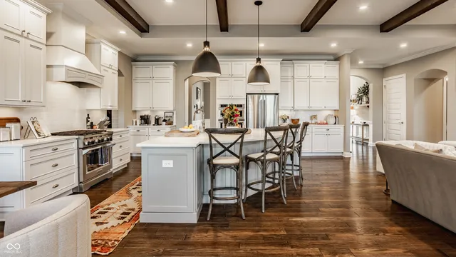 $1,285,000 | 11552 Willow Bend Drive, Zionsville, IN 46077