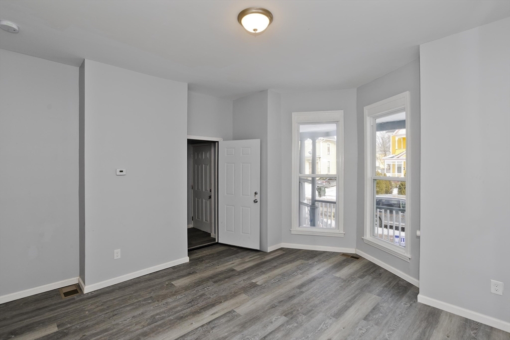 64 Thompson Street Springfield, MA 01109 - Photo 21 of 30