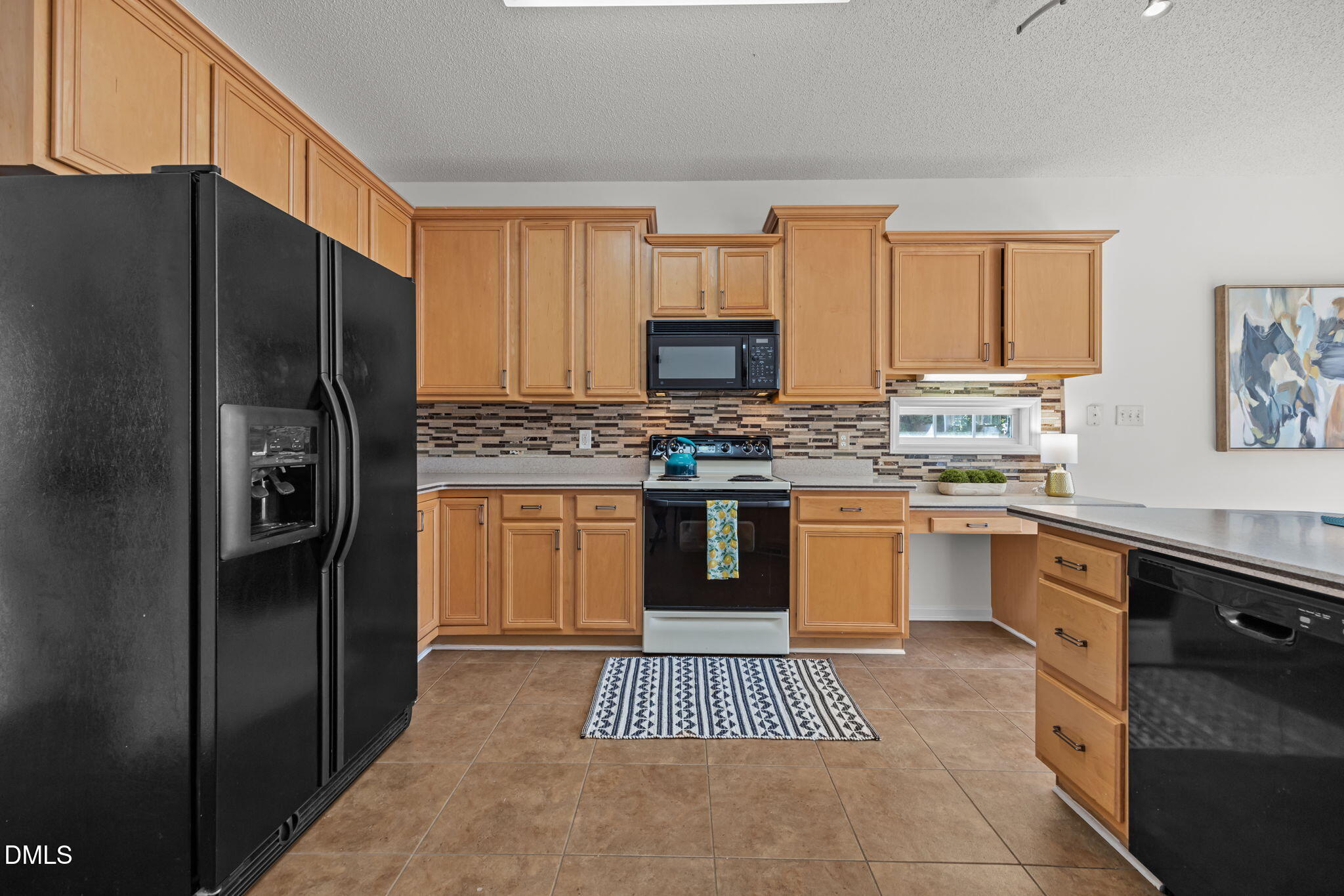 5501 Southern Cross Avenue Raleigh, NC 27606 - Photo 11 of 43 24-web-or-mls-IMG_5370