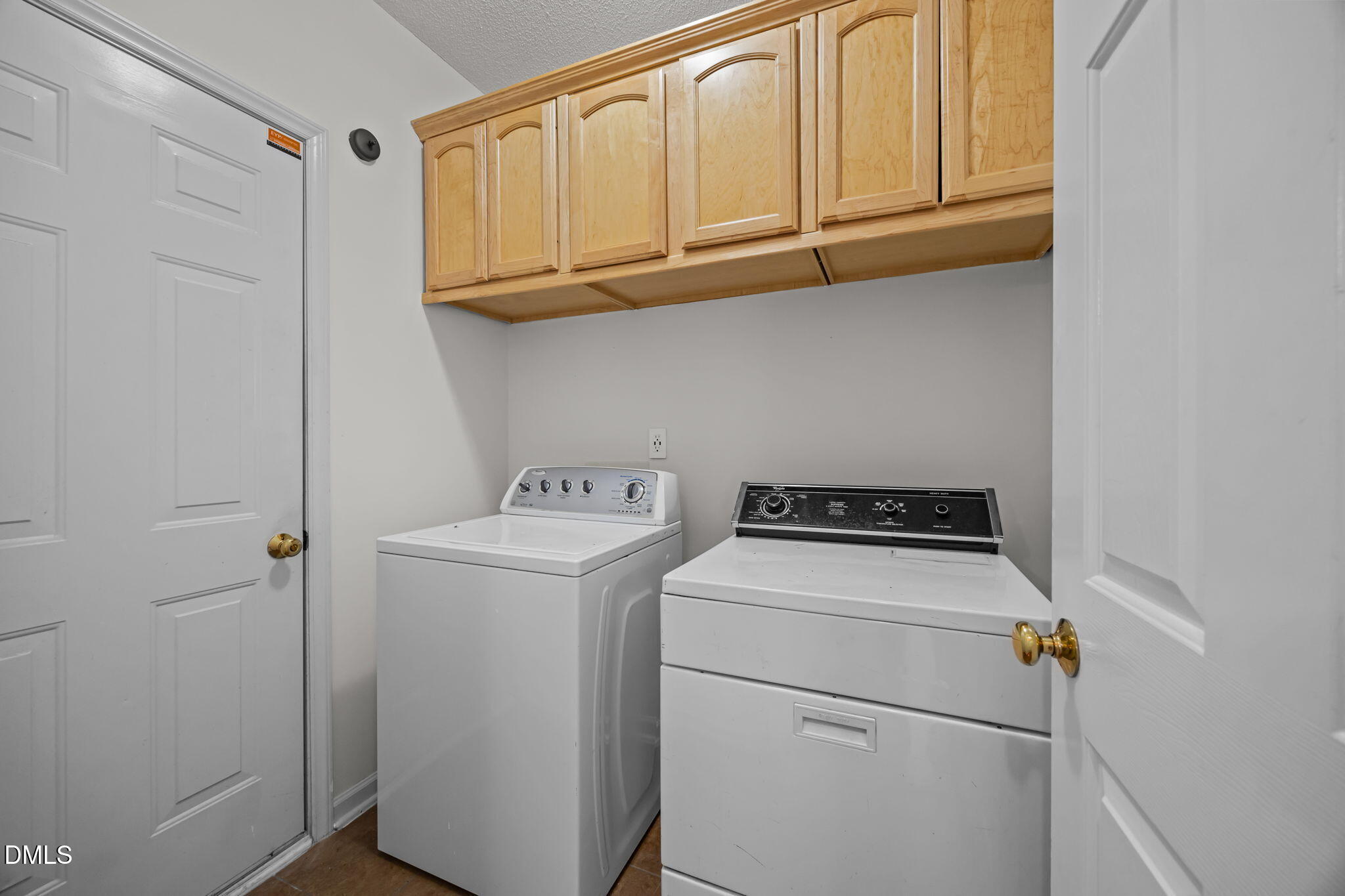 5501 Southern Cross Avenue Raleigh, NC 27606 - Photo 20 of 43 a utility room with dryer and washer