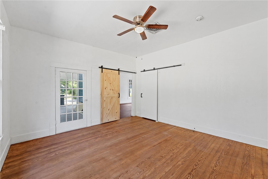 433 Chambers Street Marlin, TX 76661 - Photo 12 of 26