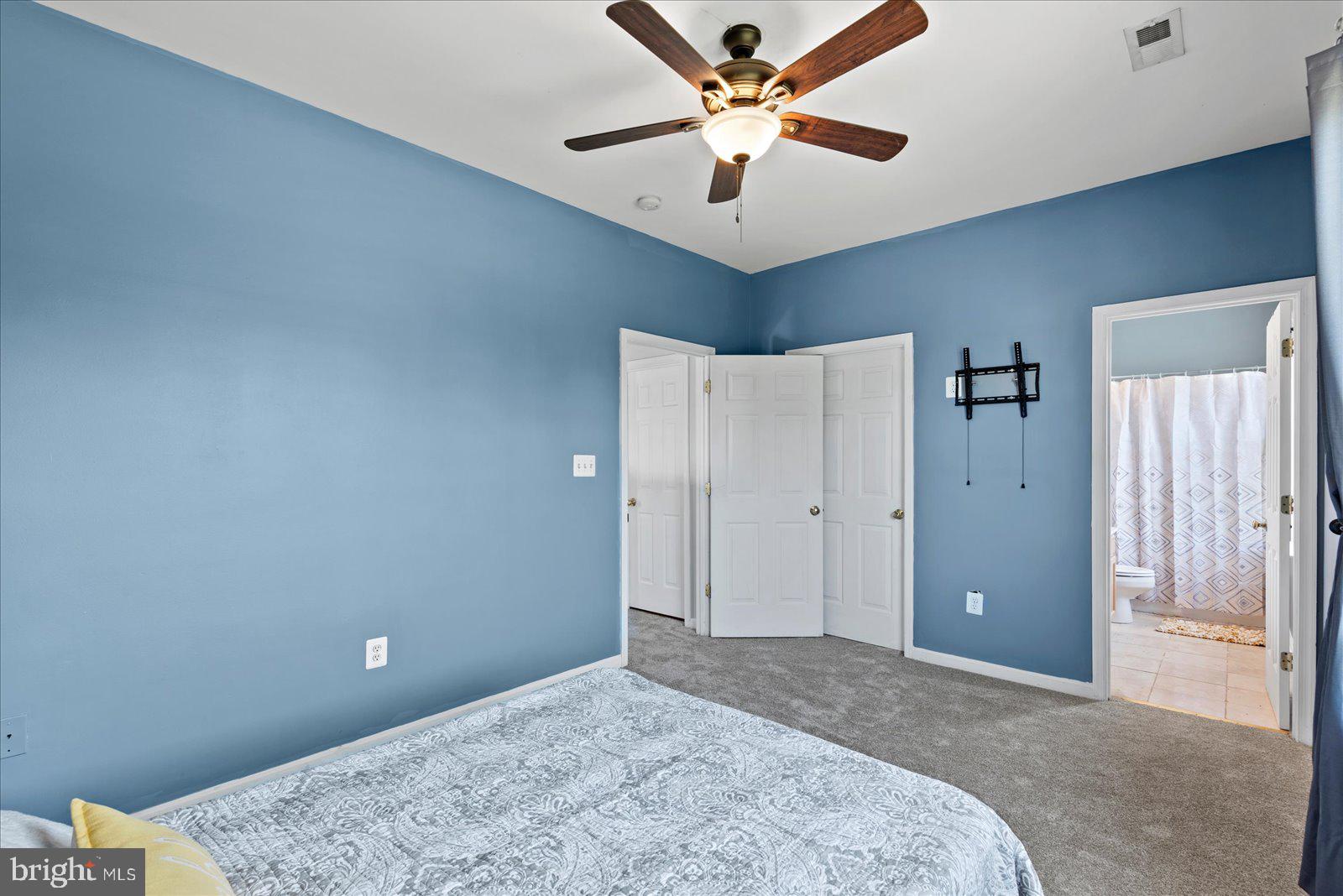 6413 Hot Spring Lane Fredericksburg, VA 22407 - Photo 18 of 39 Primary bedroom