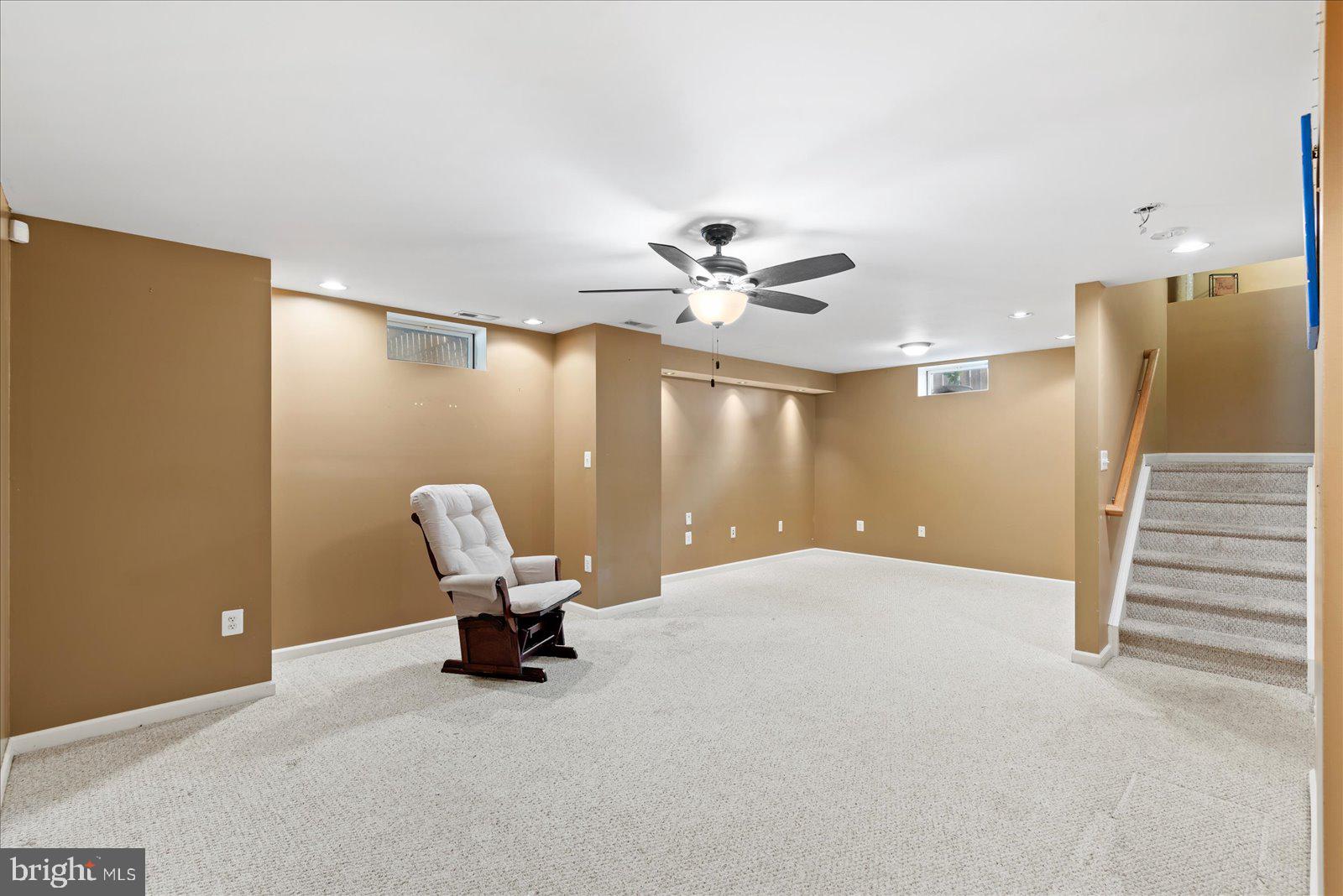 6413 Hot Spring Lane Fredericksburg, VA 22407 - Photo 25 of 39 Entertainment space