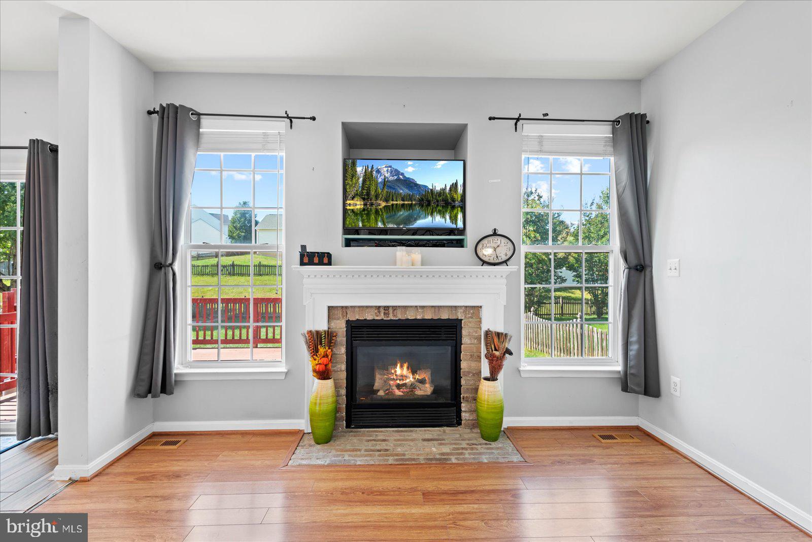 6413 Hot Spring Lane Fredericksburg, VA 22407 - Photo 10 of 39 Gas Fireplace
