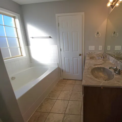 $2,200 | 961 Joey Drive, Clarksville, TN 37042