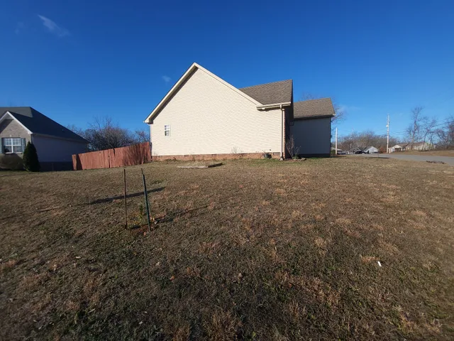 $2,200 | 961 Joey Drive, Clarksville, TN 37042