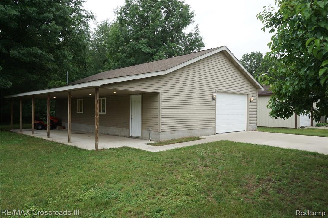 19234 Sumpter Road Belleville, MI 48111 - Photo 26 of 31 Oversized garage