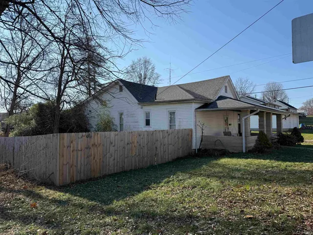 $229,900 | 612 17th Street, Bedford, IN 47421