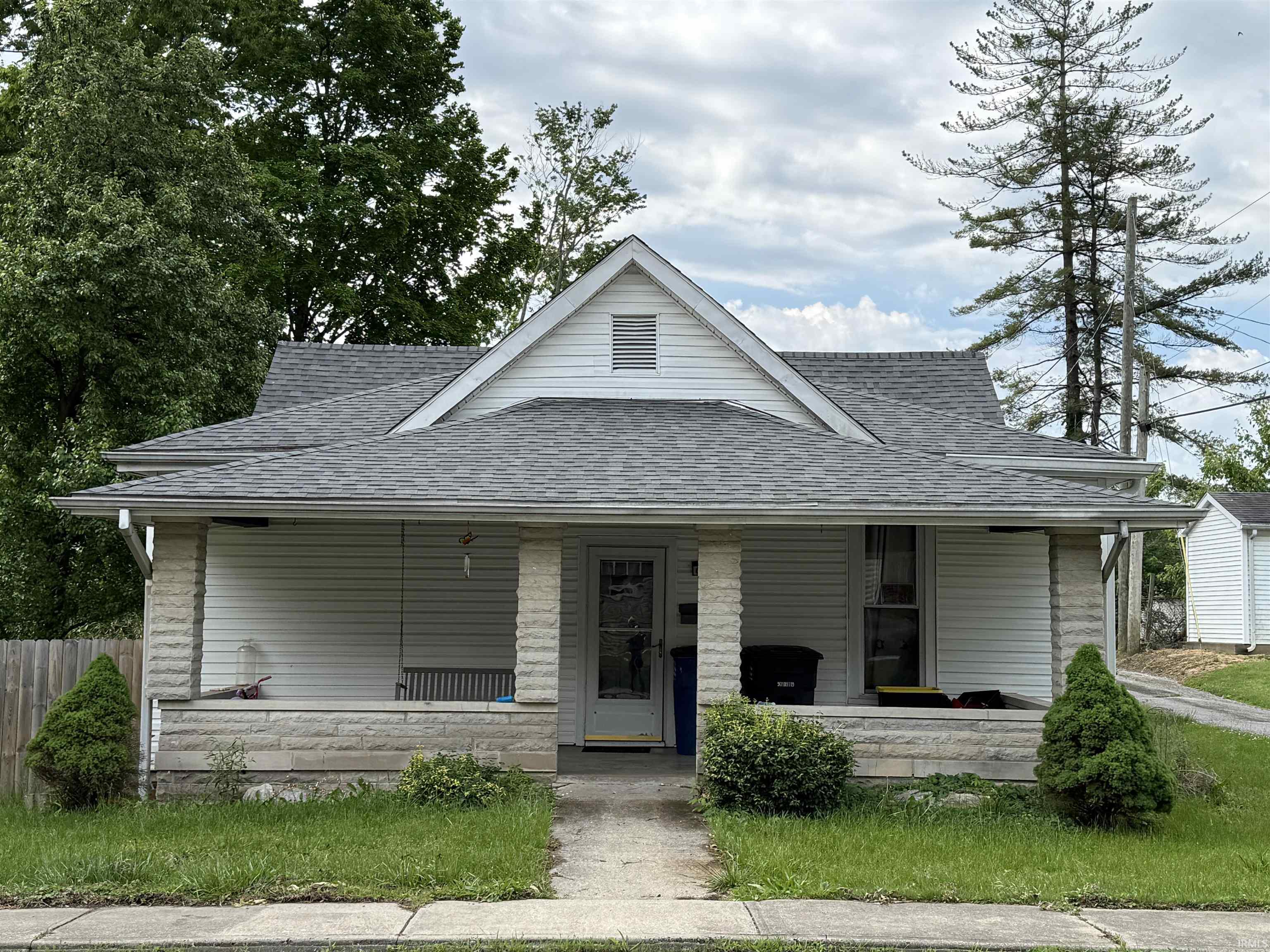 612 17th Street Bedford, IN 47421 - Photo 1 of 19