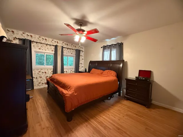 $219,900 | 612 17th Street, Bedford, IN 47421