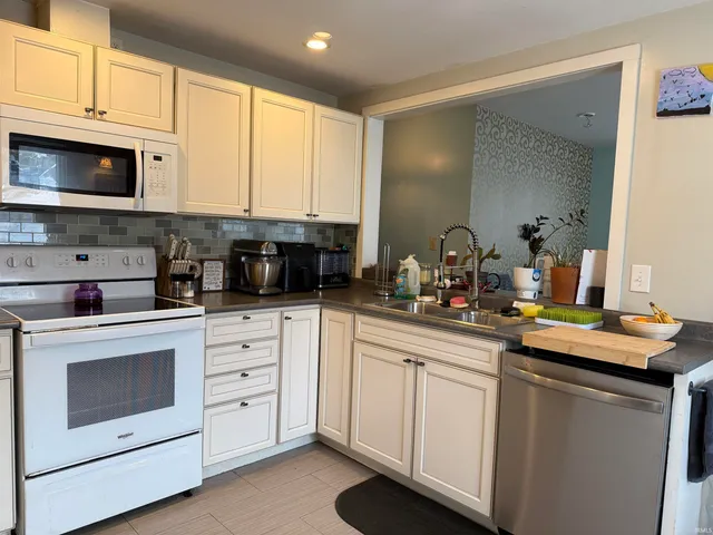 $219,900 | 612 17th Street, Bedford, IN 47421