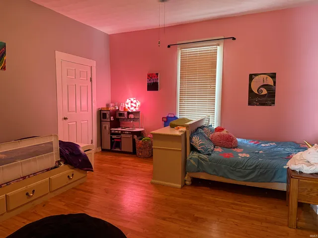 $219,900 | 612 17th Street, Bedford, IN 47421