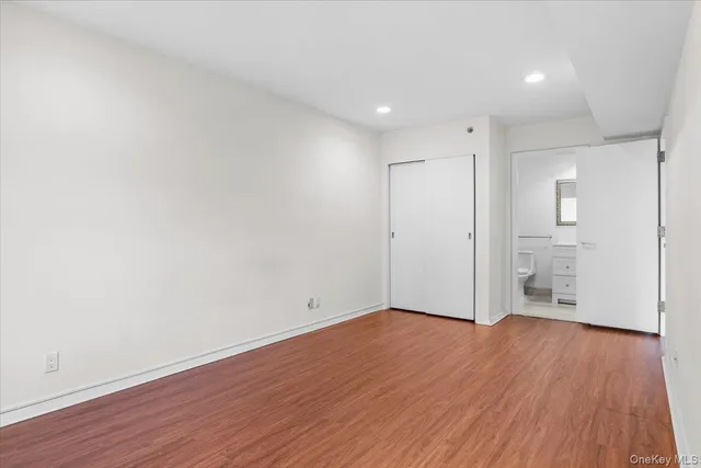 $4,600 | 100 Cutter Mill Road, Unit 3F, Great Neck, NY 11021