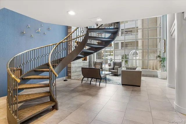 $4,600 | 100 Cutter Mill Road, Unit 3F, Great Neck, NY 11021