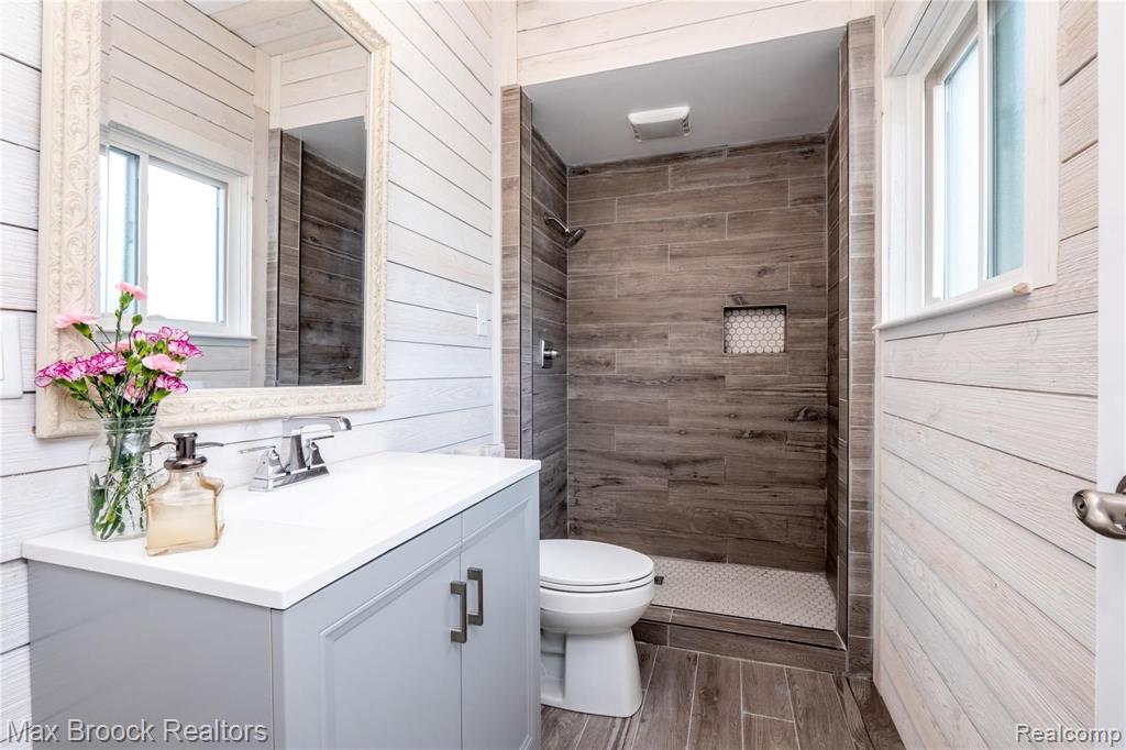 31170 Lahser Road Beverly Hills, MI 48025 - Photo 28 of 30
