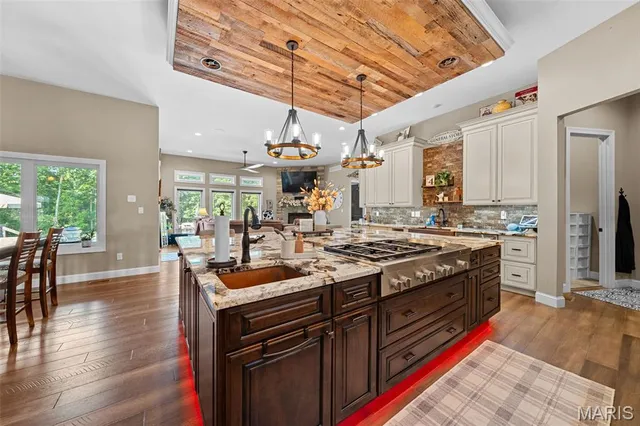 $2,100,000 | 32 Taylors Way, Foristell, MO 63348