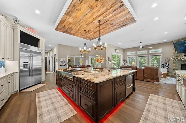 $2,100,000 | 32 Taylors Way, Foristell, MO 63348