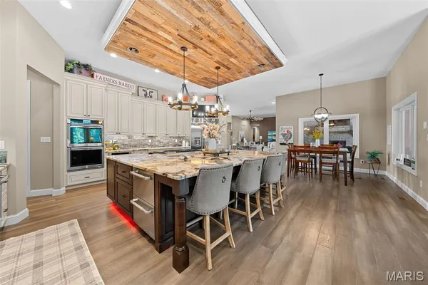 $2,100,000 | 32 Taylors Way, Foristell, MO 63348