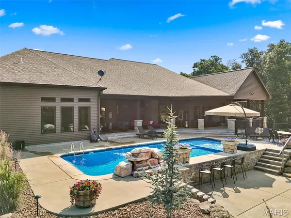 $2,100,000 | 32 Taylors Way, Foristell, MO 63348