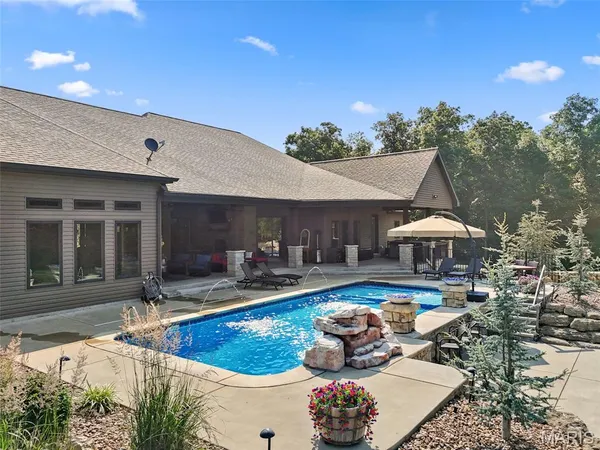 $2,100,000 | 32 Taylors Way, Foristell, MO 63348