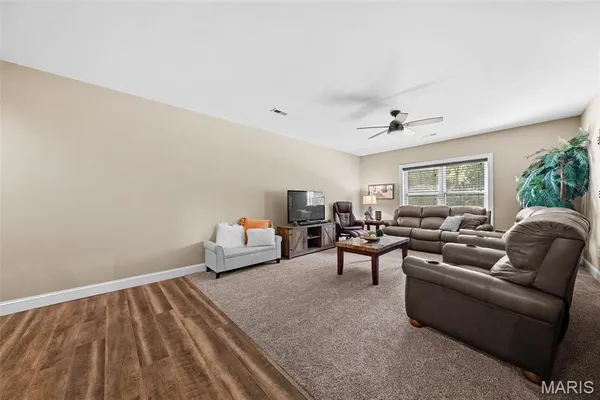 $2,100,000 | 32 Taylors Way, Foristell, MO 63348