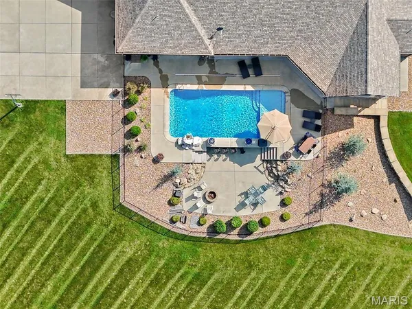 $2,100,000 | 32 Taylors Way, Foristell, MO 63348