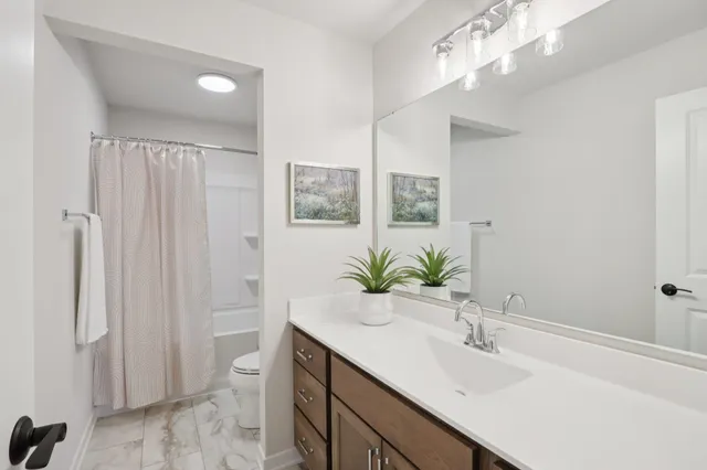 $634,900 | 534 Buss Cottage Grove, Cottage Grove, WI 53527