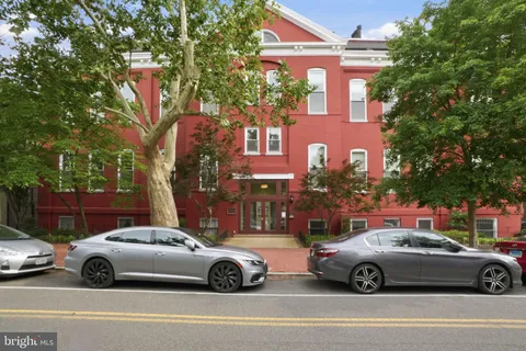 $675,000 | 301 G Street Northeast, Unit 3, Washington, DC 20002