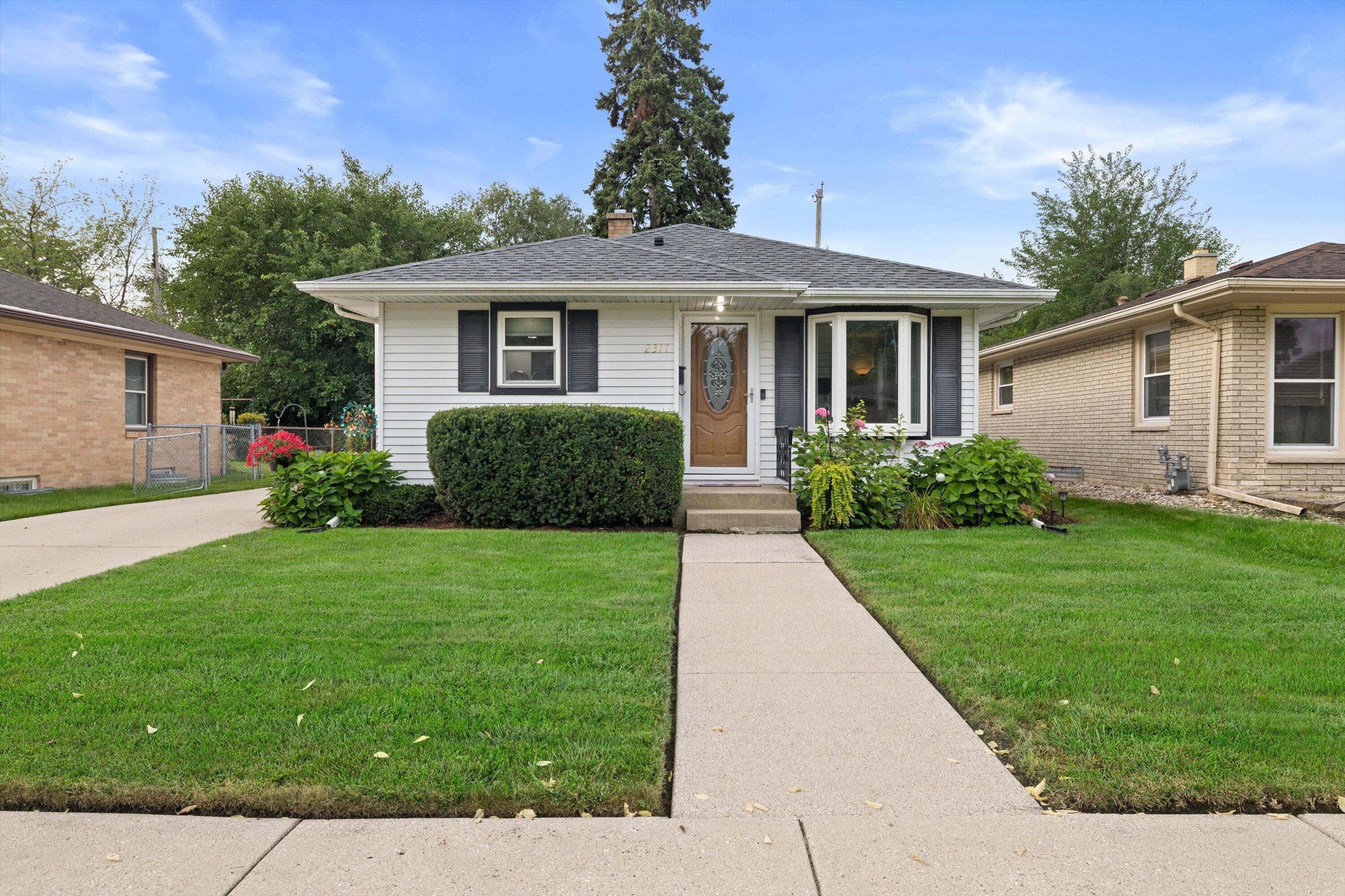 2317 Gillen Street Racine, WI 53403 - Photo 1 of 26 front