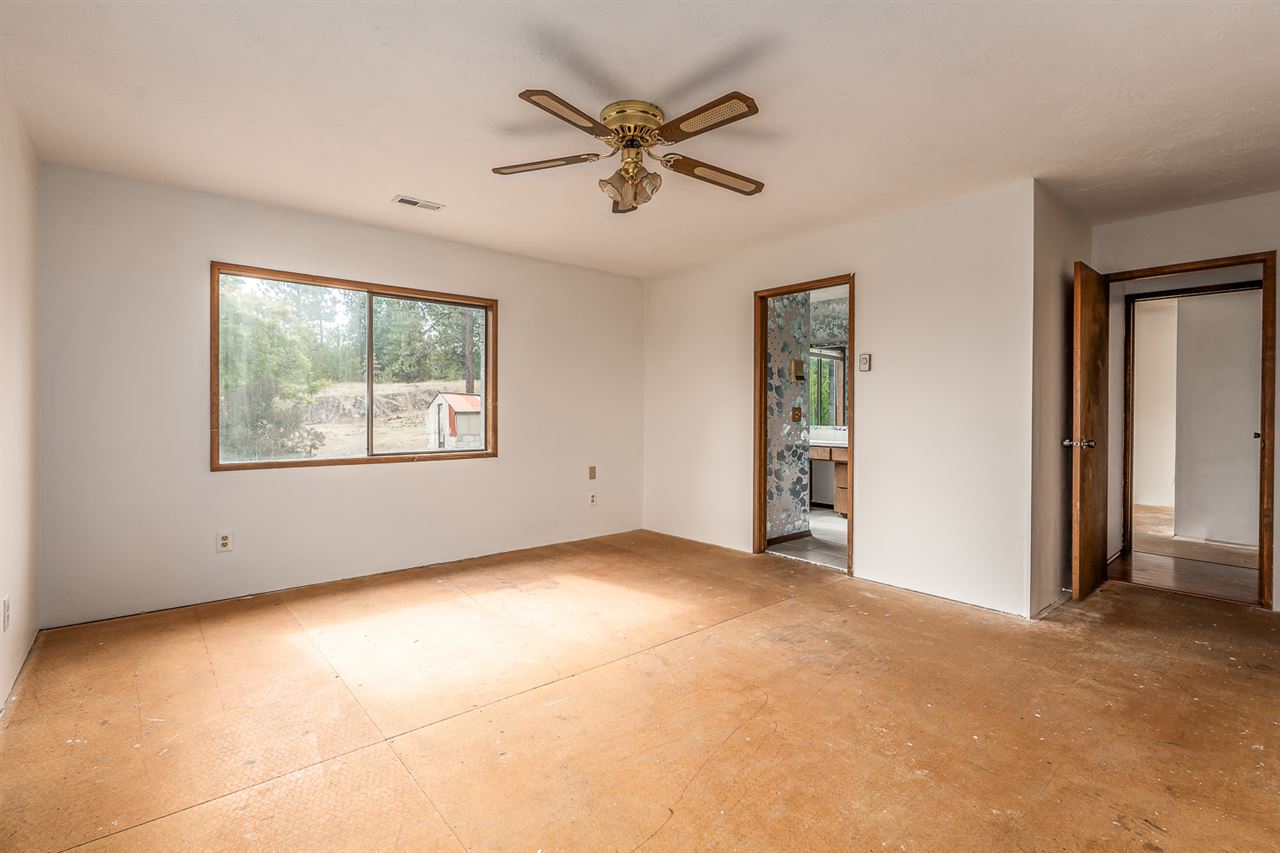 15815 North Hazard Road Spokane, WA 99208 - Photo 11 of 18