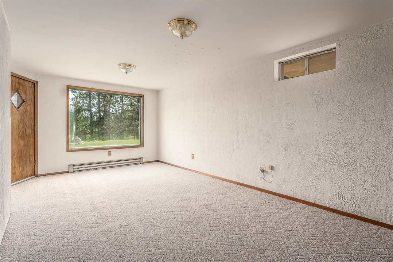 15815 North Hazard Road Spokane, WA 99208 - Photo 8 of 18