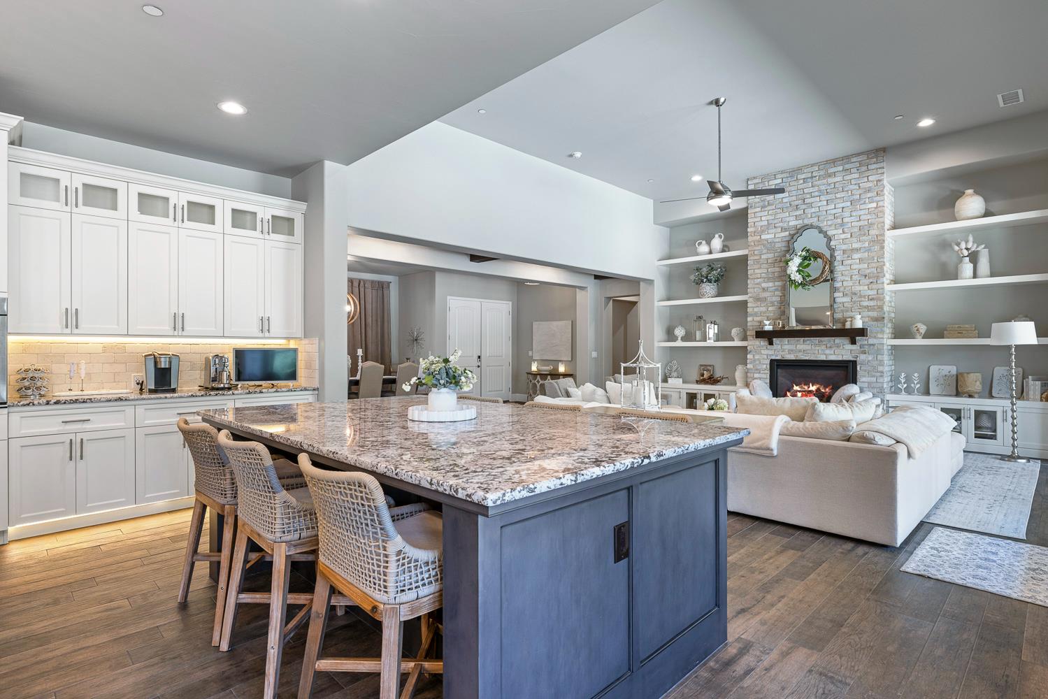 2706 Trenton Avenue Clovis, CA 93619 - Photo 12 of 61