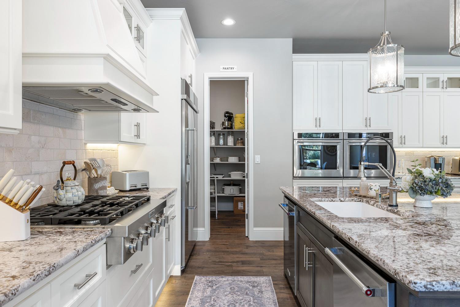 2706 Trenton Avenue Clovis, CA 93619 - Photo 15 of 61