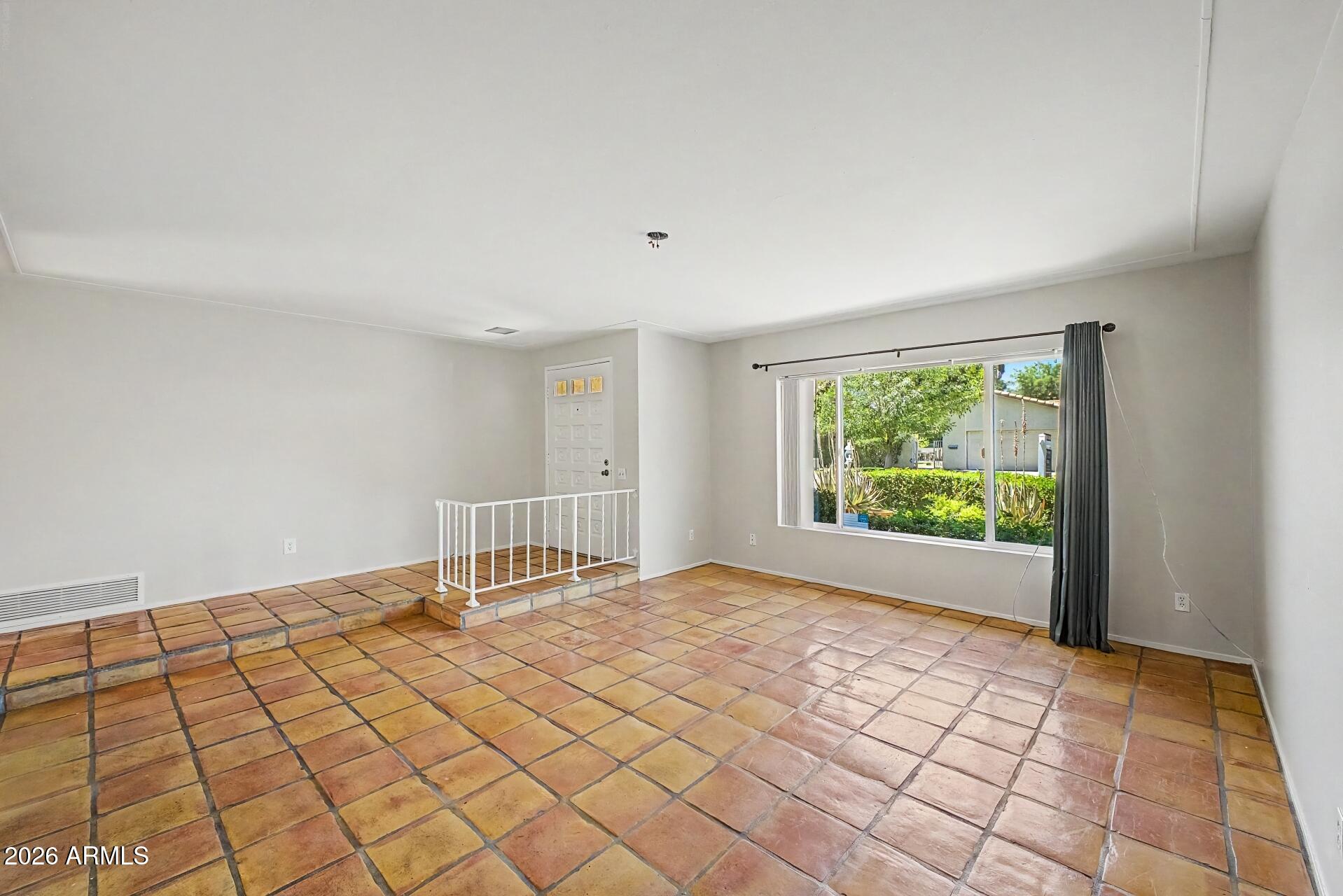 5619 South Crows Nest Road Tempe, AZ 85283 - Photo 5 of 48