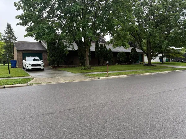 $359,900 | 289 Cobblestone Drive, Delaware, OH 43015