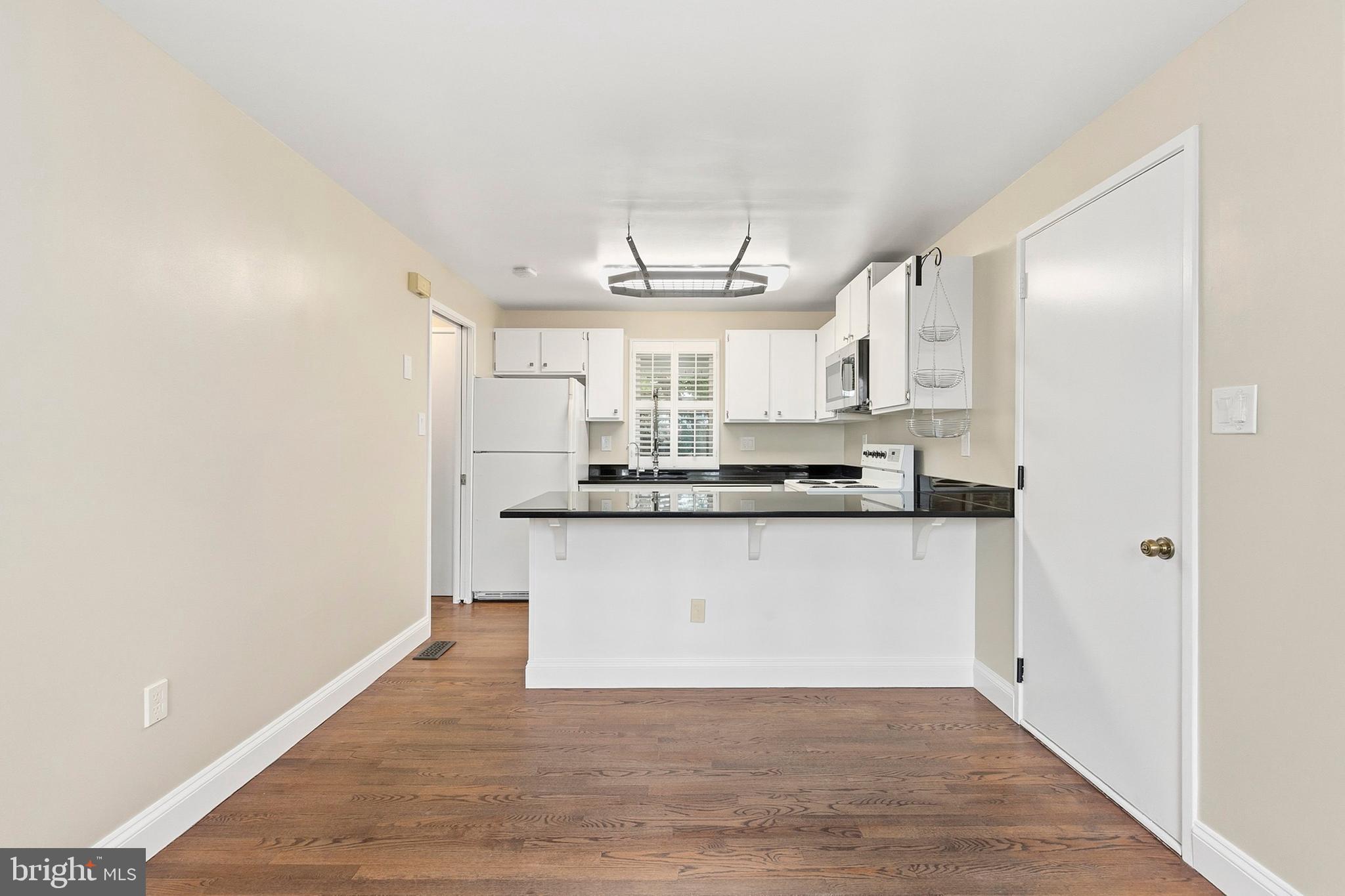 9406 Hale Place Silver Spring, MD 20910 - Photo 17 of 43
