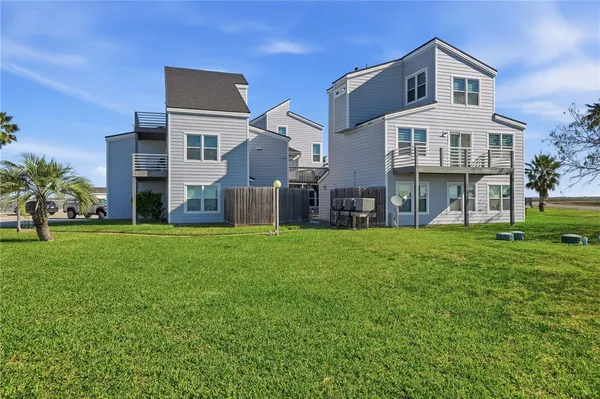 $355,000 | 1001 Cape Velero Drive, Unit C2, Rockport, TX 78382
