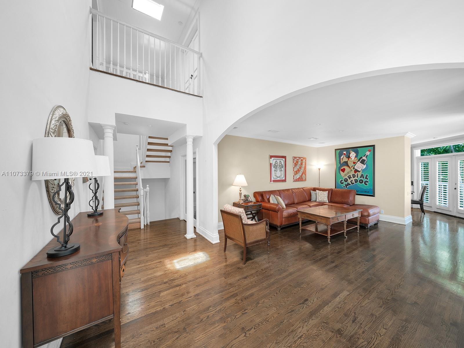 3545 Anchorage Way Miami, FL 33133 - Photo 3 of 12 Gallery Image 3