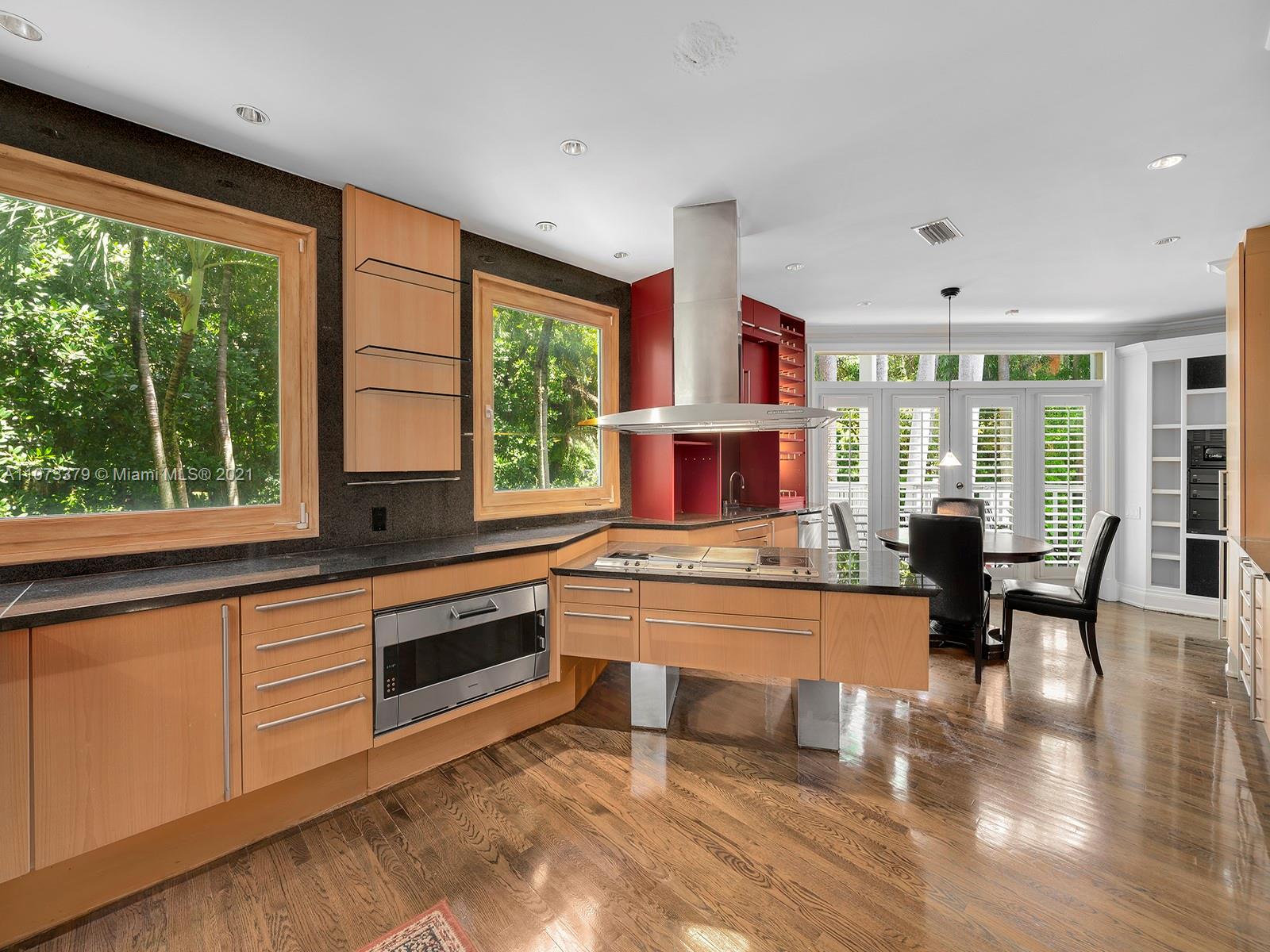 3545 Anchorage Way Miami, FL 33133 - Photo 4 of 12 Gallery Image 4