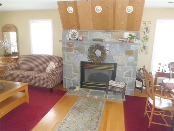 8 Old Farm Road Palmer, MA 01069 - Photo 9 of 29 Gallery Image 9