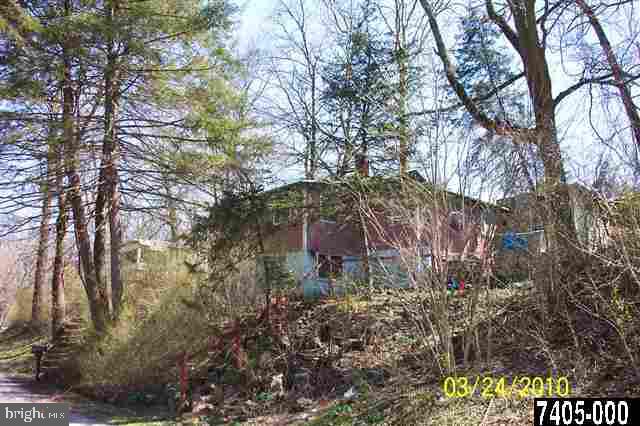 135 Creek Bottom Road Manchester, PA 17345 - Photo 1 of 4 Gallery Image 1