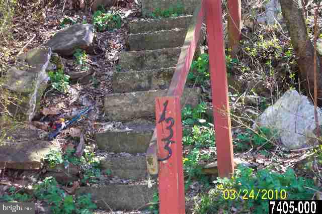 135 Creek Bottom Road Manchester, PA 17345 - Photo 2 of 4 Gallery Image 2