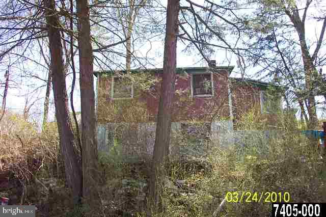 135 Creek Bottom Road Manchester, PA 17345 - Photo 3 of 4 Gallery Image 3