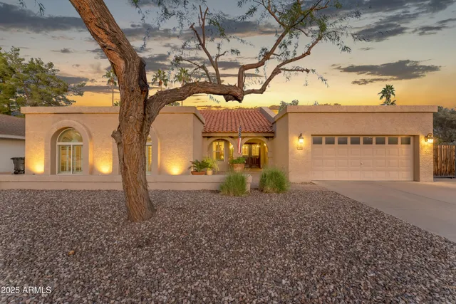 $799,900 | 9217 South Kachina Drive, Tempe, AZ 85284