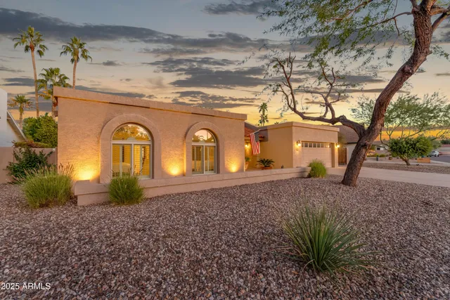 $799,900 | 9217 South Kachina Drive, Tempe, AZ 85284