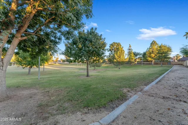 $799,900 | 9217 South Kachina Drive, Tempe, AZ 85284