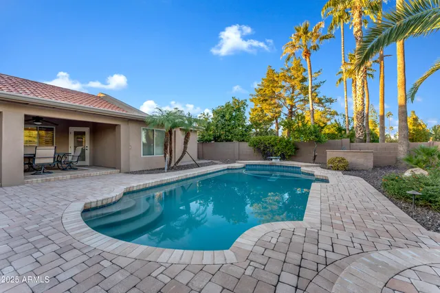 $799,900 | 9217 South Kachina Drive, Tempe, AZ 85284