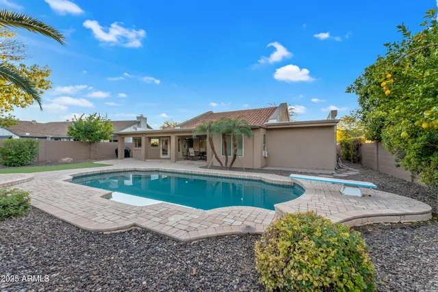 $799,900 | 9217 South Kachina Drive, Tempe, AZ 85284