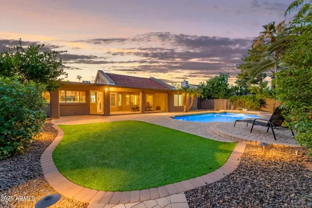 $799,900 | 9217 South Kachina Drive, Tempe, AZ 85284